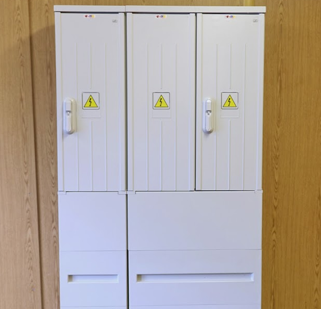 ОКРЕМО СТОЯЧІ КОРПУСИ